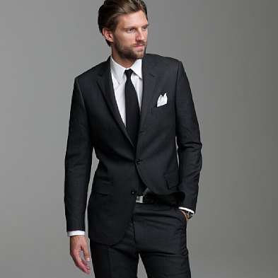 The groom 39s suit should complement the bridal gown